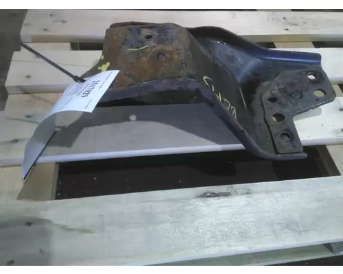 INTERNATIONAL LT BUMPER BRACKET