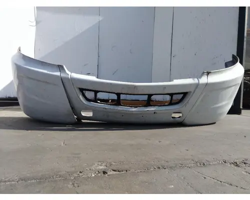 INTERNATIONAL LT BUMPER CENTER