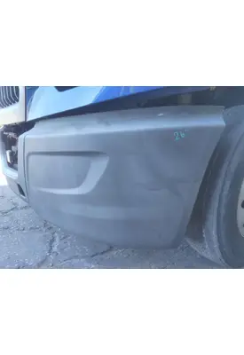 INTERNATIONAL LT BUMPER END