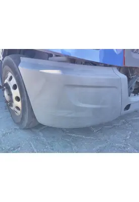 INTERNATIONAL LT BUMPER END