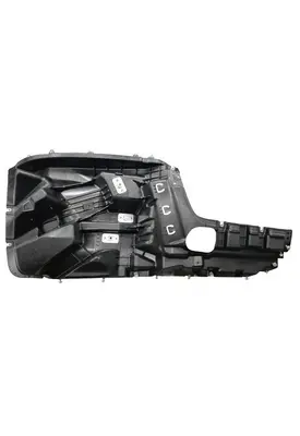 INTERNATIONAL LT BUMPER END