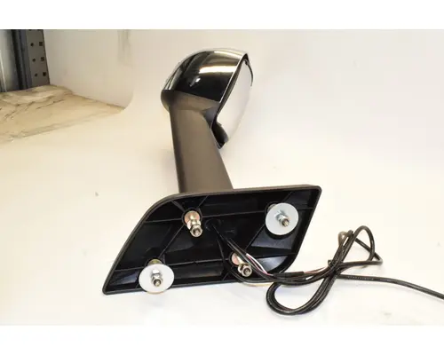 INTERNATIONAL LT Body Parts, Misc.