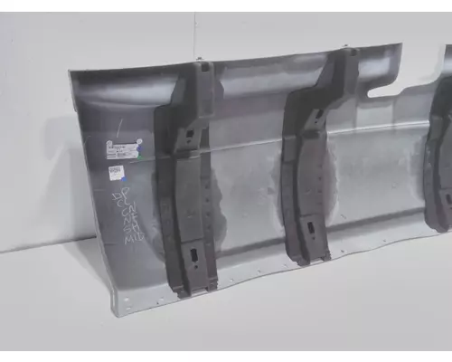 INTERNATIONAL LT Body Parts, Misc.