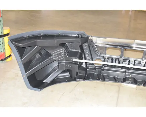 INTERNATIONAL LT Bumper Assembly, Front