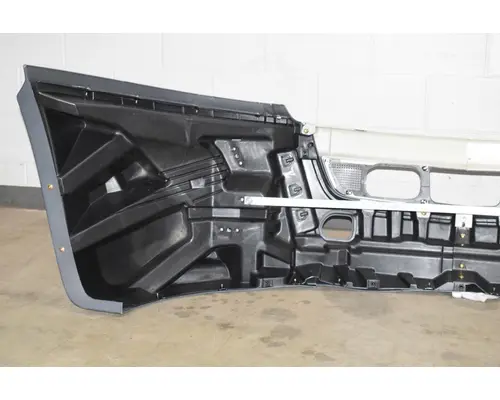 INTERNATIONAL LT Bumper Assembly, Front