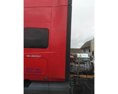 INTERNATIONAL LT CAB EXTENSION