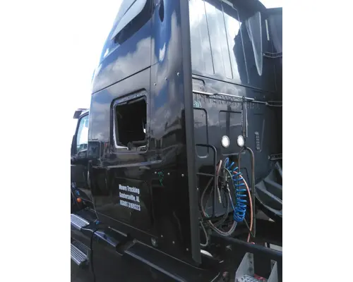 INTERNATIONAL LT CAB EXTENSION