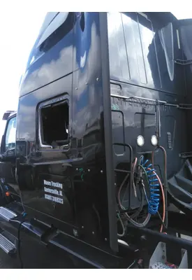 INTERNATIONAL LT CAB EXTENSION
