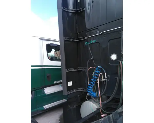INTERNATIONAL LT CAB EXTENSION