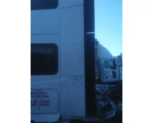 INTERNATIONAL LT CAB EXTENSION