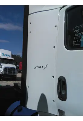 INTERNATIONAL LT CAB EXTENSION