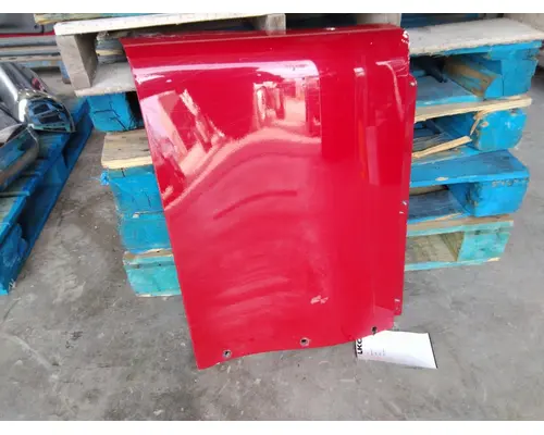 INTERNATIONAL LT CAB EXTENSION