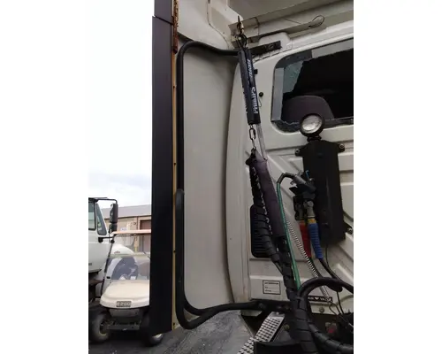 INTERNATIONAL LT CAB EXTENSION