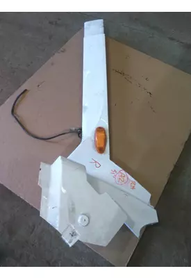 INTERNATIONAL LT CAB SKIRT FILLER PANEL