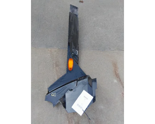 INTERNATIONAL LT CAB SKIRT FILLER PANEL