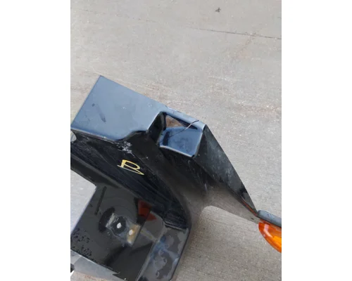 INTERNATIONAL LT CAB SKIRT FILLER PANEL