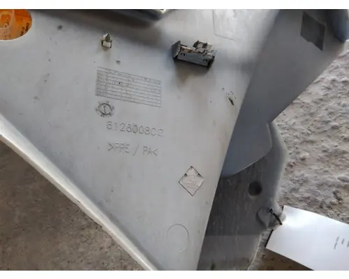 INTERNATIONAL LT CAB SKIRT FILLER PANEL
