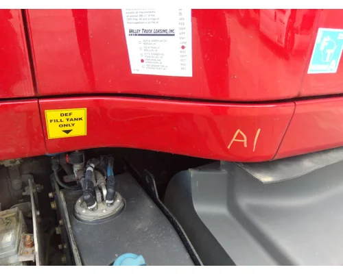 INTERNATIONAL LT CAB SKIRT FILLER PANEL