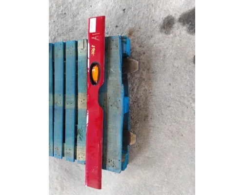 INTERNATIONAL LT CAB SKIRT FILLER PANEL