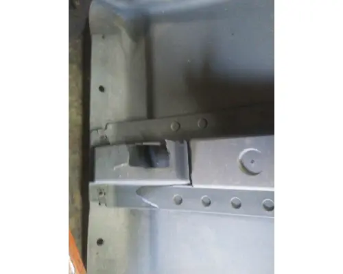 INTERNATIONAL LT CAB SKIRTSIDE FAIRING