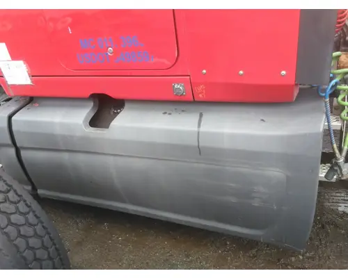 INTERNATIONAL LT CAB SKIRTSIDE FAIRING