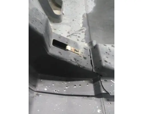 INTERNATIONAL LT CAB SKIRTSIDE FAIRING