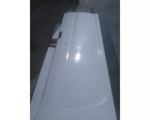 INTERNATIONAL LT CAB SKIRTSIDE FAIRING