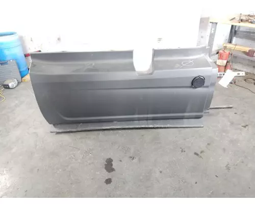 INTERNATIONAL LT CAB SKIRTSIDE FAIRING