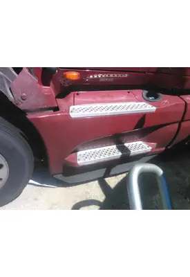 INTERNATIONAL LT CAB SKIRT/SIDE FAIRING