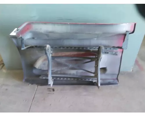 INTERNATIONAL LT CAB SKIRTSIDE FAIRING