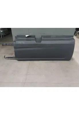 INTERNATIONAL LT CAB SKIRT/SIDE FAIRING