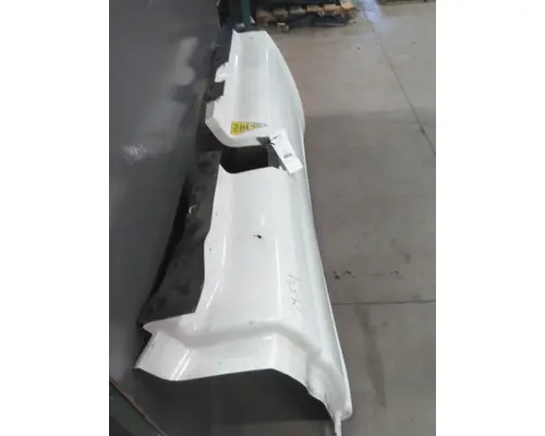 INTERNATIONAL LT CAB SKIRTSIDE FAIRING