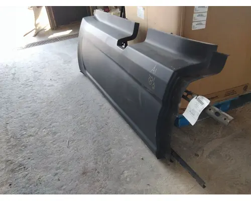 INTERNATIONAL LT CAB SKIRTSIDE FAIRING