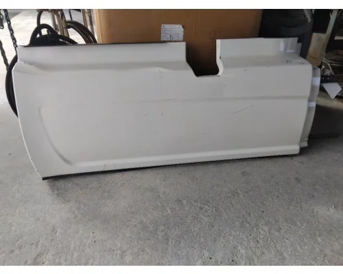INTERNATIONAL LT CAB SKIRTSIDE FAIRING