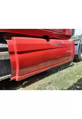 INTERNATIONAL LT CAB SKIRT/SIDE FAIRING