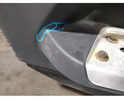 INTERNATIONAL LT CAB SKIRTSIDE FAIRING