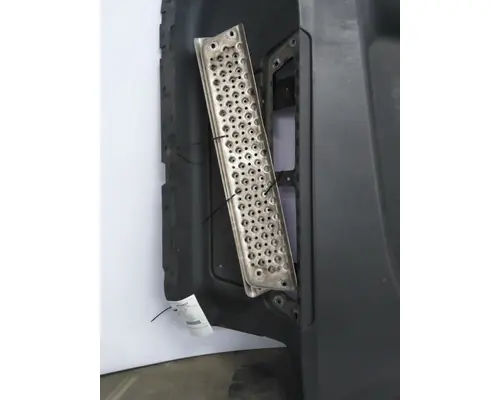 INTERNATIONAL LT CAB SKIRTSIDE FAIRING