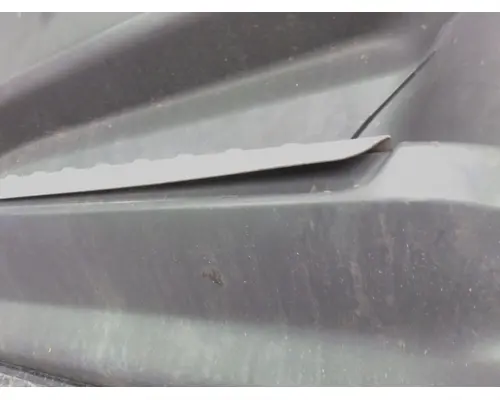 INTERNATIONAL LT CAB SKIRTSIDE FAIRING