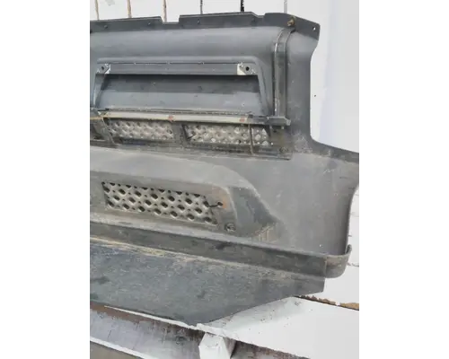 INTERNATIONAL LT CAB SKIRTSIDE FAIRING