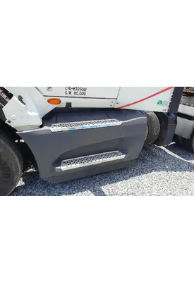 INTERNATIONAL LT CAB SKIRT/SIDE FAIRING