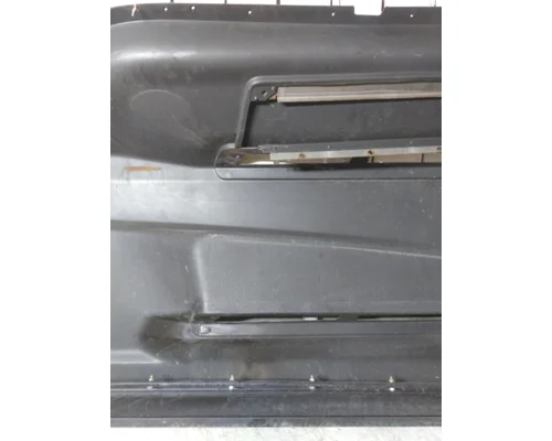 INTERNATIONAL LT CAB SKIRTSIDE FAIRING