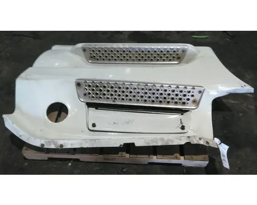 INTERNATIONAL LT CAB SKIRTSIDE FAIRING