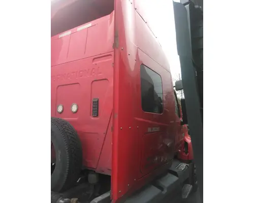 INTERNATIONAL LT CAB