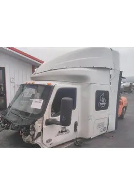 INTERNATIONAL LT CAB