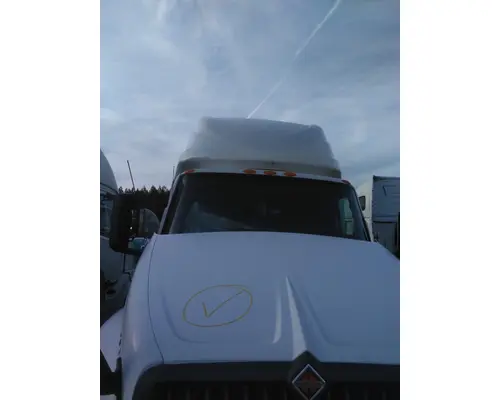 INTERNATIONAL LT CAB