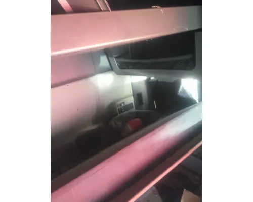 INTERNATIONAL LT CAB