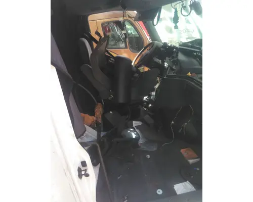 INTERNATIONAL LT CAB
