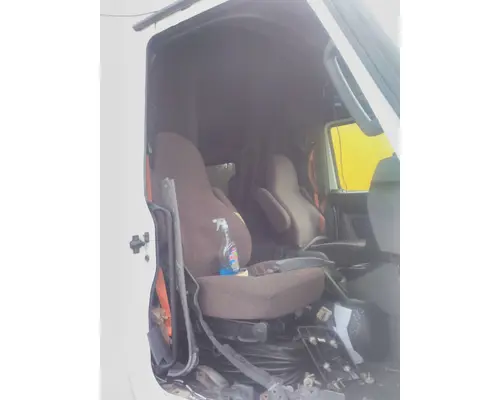 INTERNATIONAL LT CAB