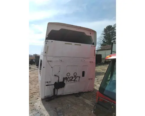 INTERNATIONAL LT CAB