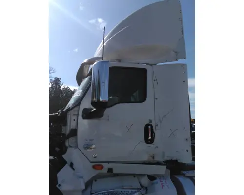 INTERNATIONAL LT CAB